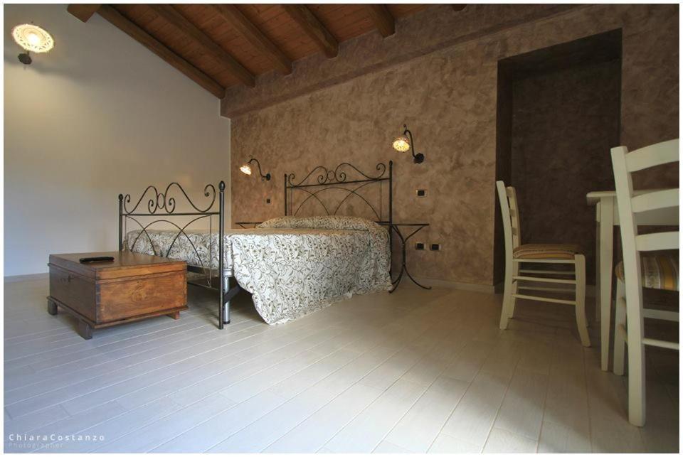 مبيت وإفطار جويوزا ماريا Antico Casale المظهر الخارجي الصورة